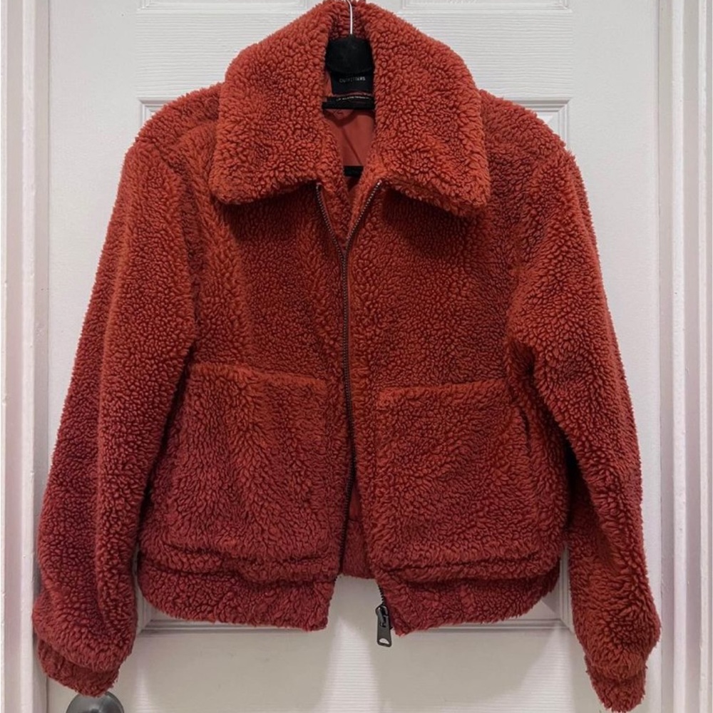 URBAN OUTFITTERS BURNT ORANGE CROPPED SHERPA JACKET [S/SP]